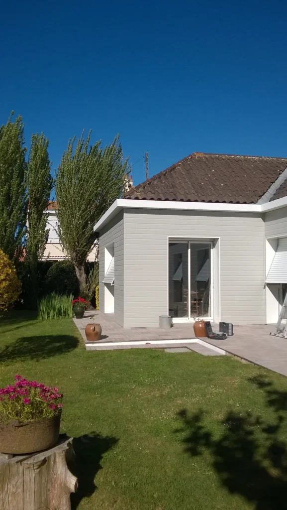 Réalisation d'isolation thermique par Joussemet Construction, entreprise de construction aux Sables d'Olonne